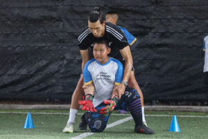 กวินทร์-ธรรมสัจจานันท์-but กวินทร์-ธรรมสัจจานันท์-but