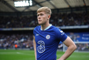 ลูอิส-ฮอลล์-(19)