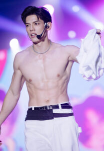 gap-jakarin-puribhat-(6)