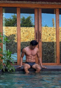 Apiwat-M-Em-(11) Apiwat-M-Em-(11)