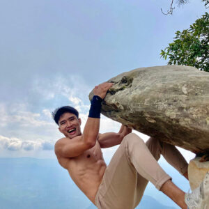 Apiwat-M-Em-(5) Apiwat-M-Em-(5)