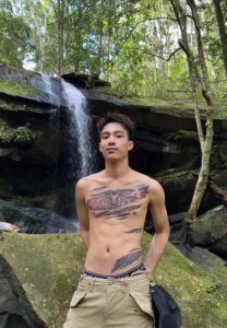 ปอม-ปาร์คเกอร์-(3)