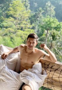 Art-Phuwasit-025-Attractive