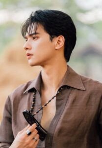 Keng-Harit-030-Elegant