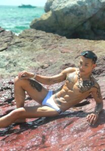 earthxchls07-028-Pretty