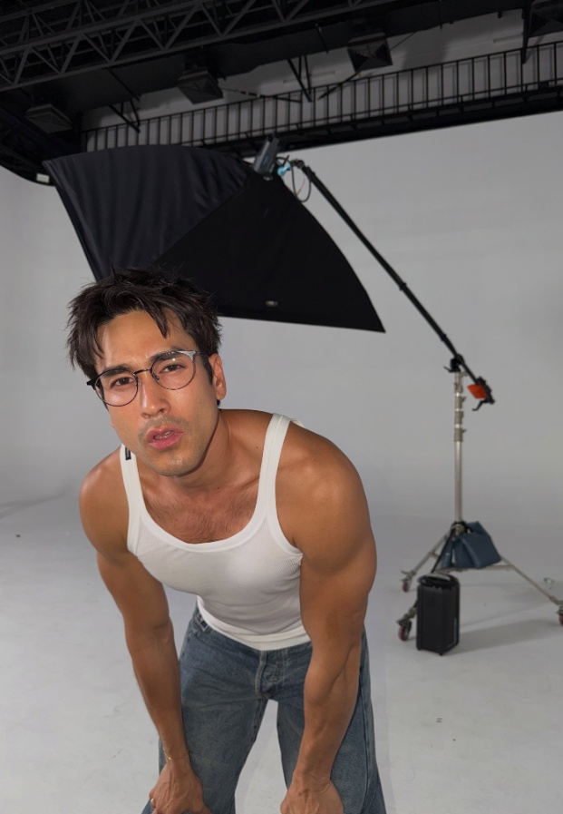 ณเดชน์ คูกิมิยะ ภาพประกอบหัวข้อ ณเดชน์ คูกิมิยะ คือใคร?